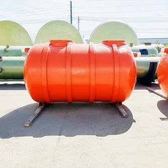 Криогенный резервуар из нержавеющей стали объемом 10000 л, давление 0,8 МПа